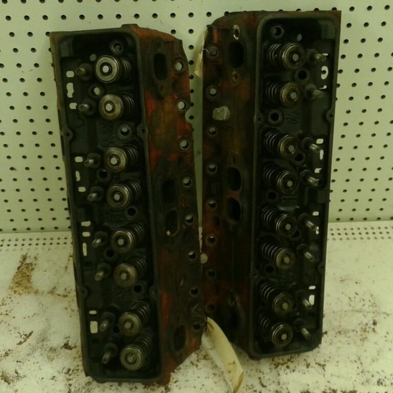 Pair 1969-74 chevrolet 350 small block heads gm 3998993,date a-3-3,a-4-3