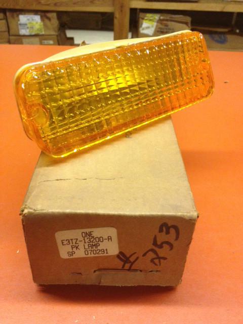 E3tz-13200-a ford park side turn signal marker lamp rh right side 1983-1988 rang