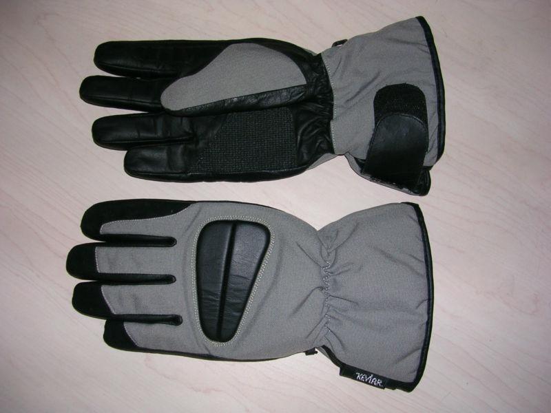 Kevlar waterproof coldweather gauntlet gloves