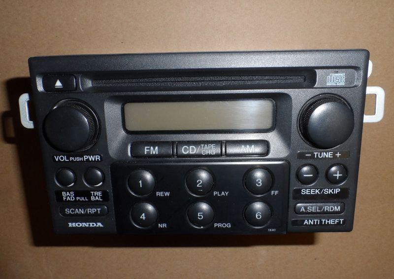 1998-2002 honda accord cd player / radio tuner 39100-s84-a200