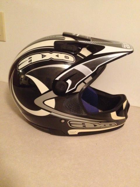 Axo rx5 helmet black medium mx atv carbon kevlar polycarbonate