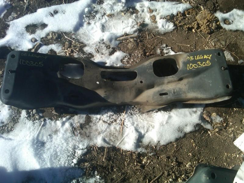 05-09 subaru legacy outback  front engine cradle subframe crossmember non turbo