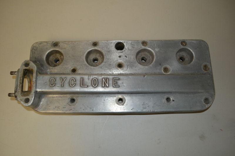Very rare model a ford aluminum "cyclone" cylinder head         (no reserve)