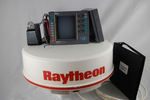 Raytheon raster radar r20xx display and randome