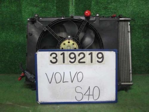 Volvo 40 series  radiator [1920400]