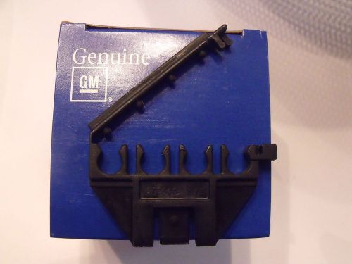 1965 - 1974 corvette big block plug wire retainer 4 wire 372540 genuine gm part
