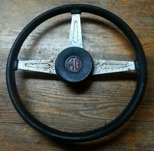 1971 mg midget 15&#034; steering wheel with horn push