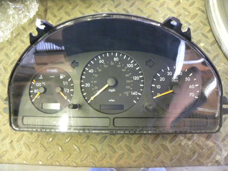 2003 mercedes benz w163 ml500 instrument cluster assembly 1635405611