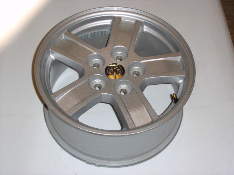 Dodge durango 18x8 alloy wheel 06-09 2272 (2272004)