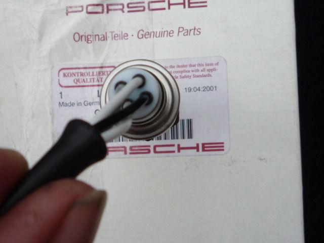 O2 oxygen sensor 100% genuine porsche (no chinese copy) 993 before catalyst 1995