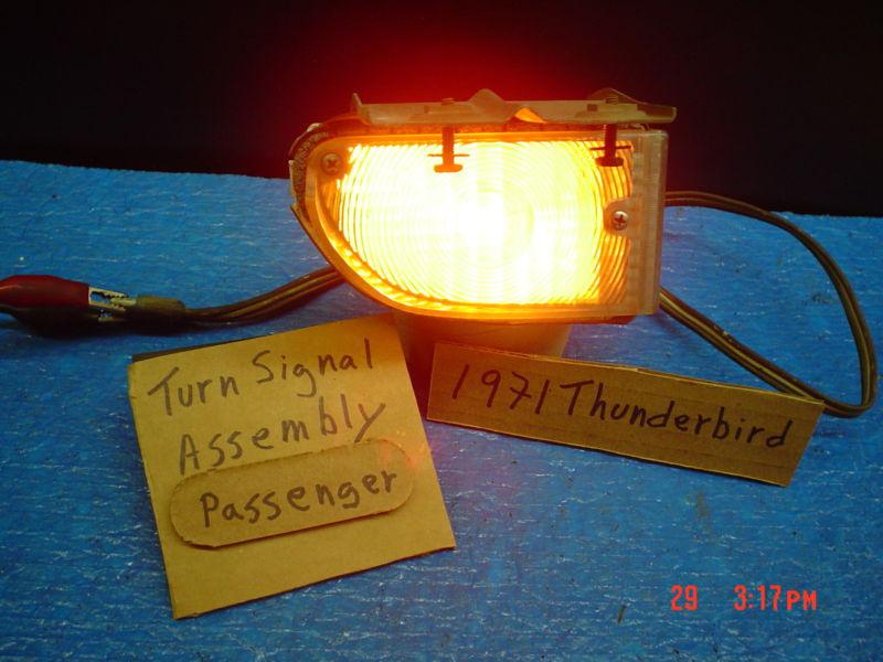 1971 ford thunderbird t-bird passenger turn signal assembly right