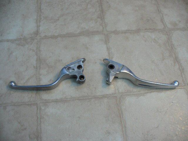 Harley 2008-2012 touring models oem polished clutch and brake levers nice