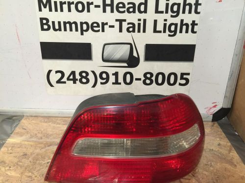 2000 2001 2002 2003 2004 volvo s40 s-40 right passenger used tail light