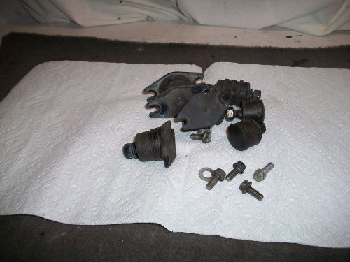 1994 evinrude johnson 30hp outboard motor mid - section mounting rubbers