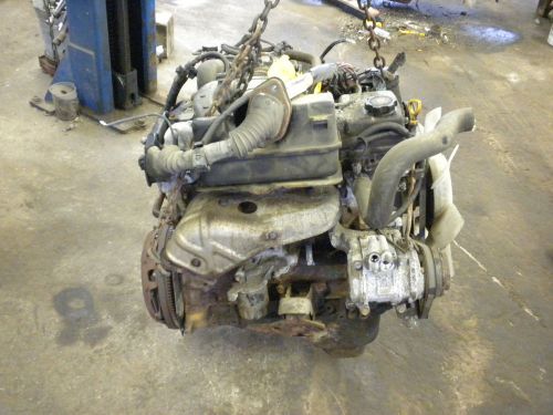 Toyota 2.7l,4 cyl engine from 2001 tacoma sr5 4x4 roll over wreck,220k miles