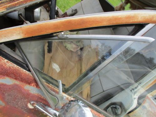 60 61 62 63 ford falcon 4 door left driver front vent wing window