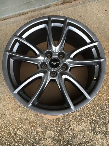 Ford mustang gt track pack rims