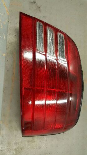 Passenger&#039;s right tail light fits 99-01 galant 290081