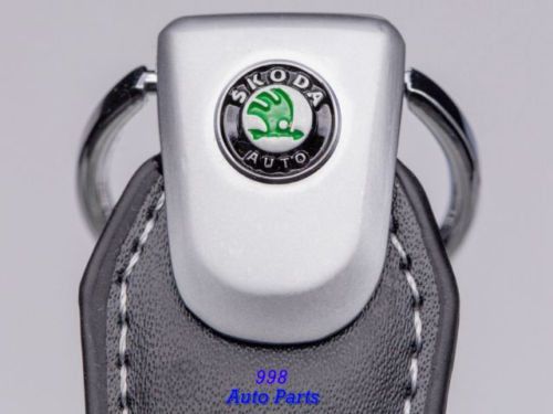 Fashion leather zinc alloy car keychain rings for skoda fabia octavia gift