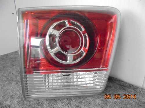 2007-2012 gmc arcadia inner taillight assembly passenger side hatch mounted&#034;oem&#034;