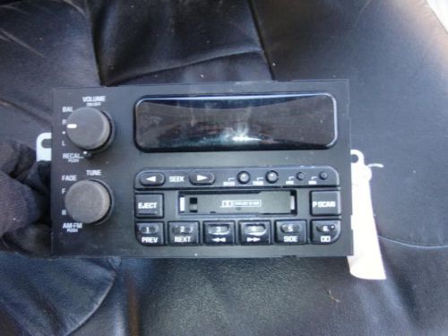 Audio equipment am-mono-fm-stereo-cassette fits 97-03 century 83174