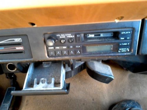 88 89 90 91 92 93 94 95 jeep wrangler audio equipment am-fm-stereo-cassette