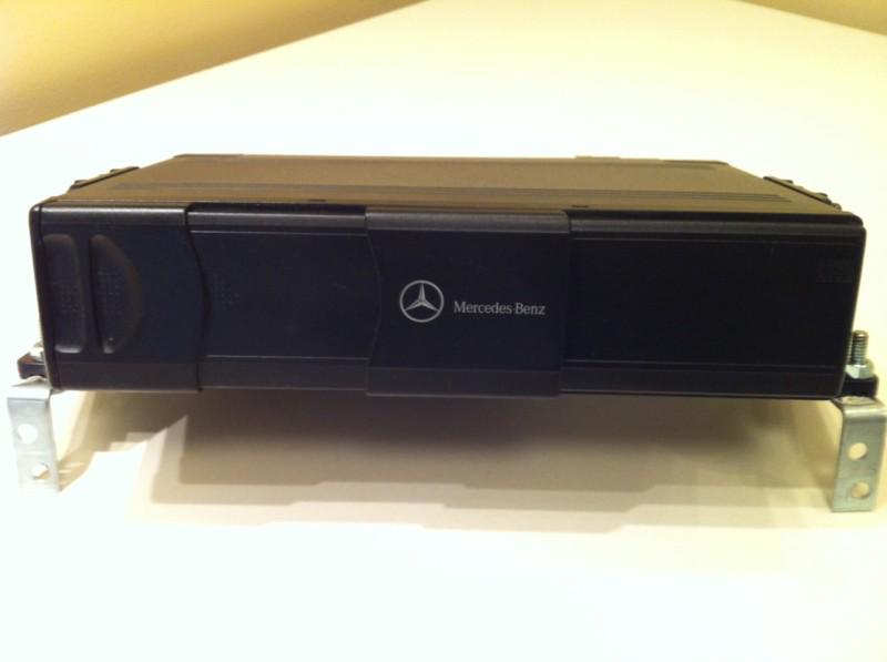 Mercedes benz 6 disc cd changer with cartridge & cd change holder