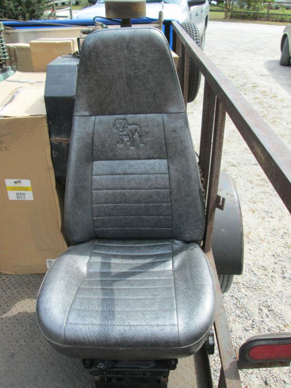 Bostrom gray seat for mack part# 66qs5131m9