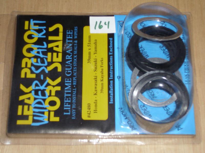 New leak proof fork seal wiper kit 04070119