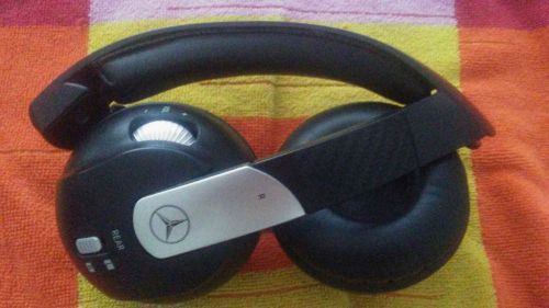 Mercedes benz ml320, ml350, ml550, ml63 rear entertainment headphone