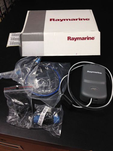 New raymarine st70 depth transducer receiver e22106