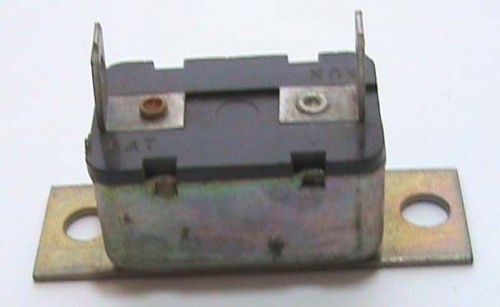 30402-20 cole hersee 20a  20 amp circuit breaker with bracket