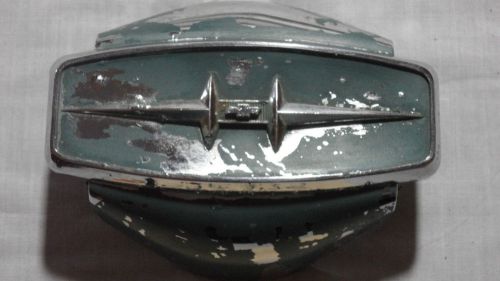 Gm chevrolet chevy 1958 belair delray 4 door sedan wagon horn button cap