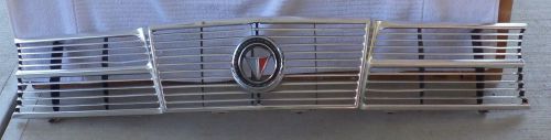 1964 plymouth valiant grille with emblem