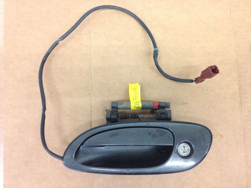 2000 nissan maxima outer door handle ( driver front )