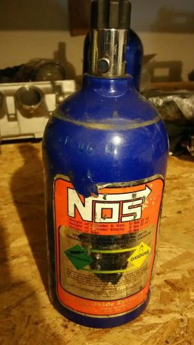 Nitrous bottle capacity 2lbs. length: 10-1/4&#039;&#039; diameter: 4-3/8&#039;&#039;