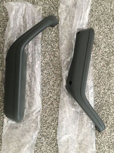 1979-86 mustang padded arm rest grey