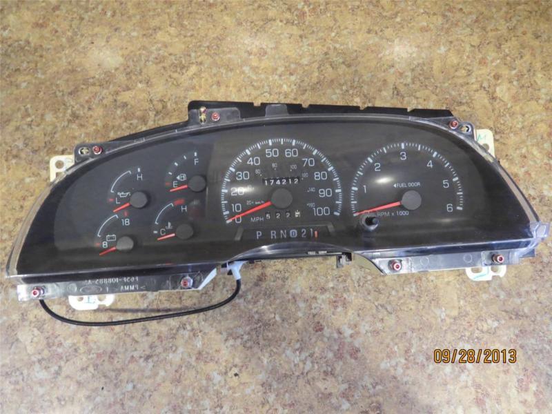 * ford f150 f250 pickup expedition gas instrument cluster speedometer tach 97 98