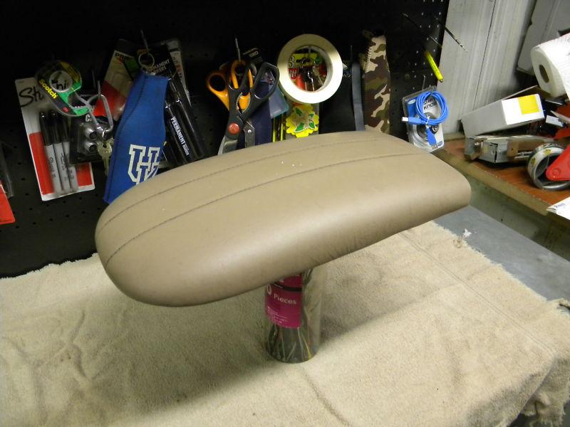 97 - 00 ford expedition  floor console lid --- tan