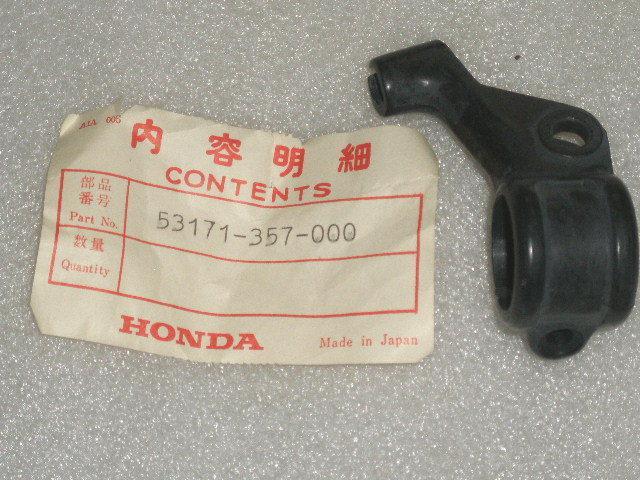 Honda cr125m elsinore mt125r xr100 xr80 cr80r right brake handlebar bracket nos