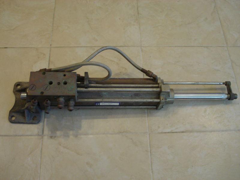 Sell Teleflex Sea Star Inboard Hydralic Steering Cylinder HC5801 & Seal