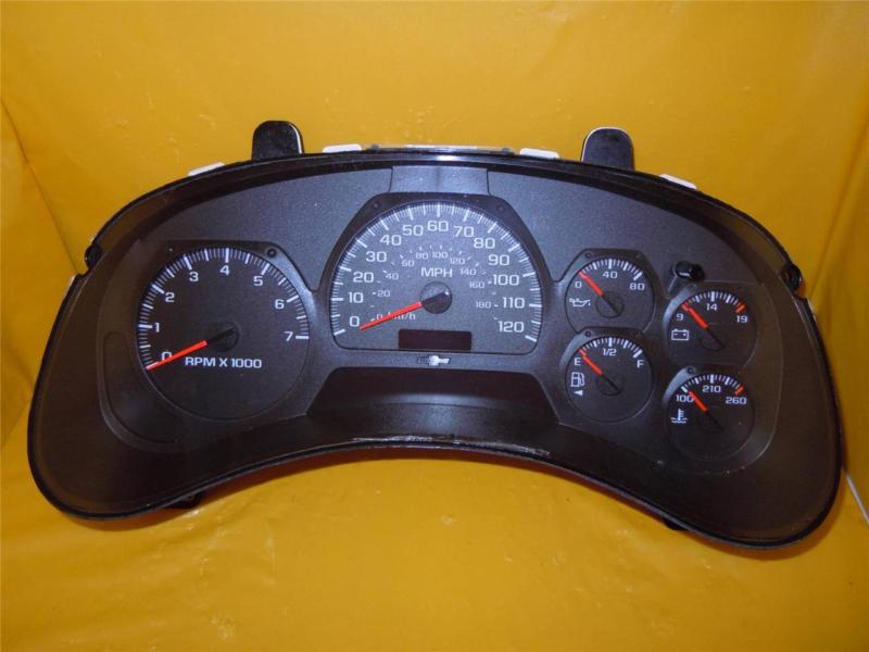 05 trailblazer ext speedometer instrument cluster dash panel gauges 166,147