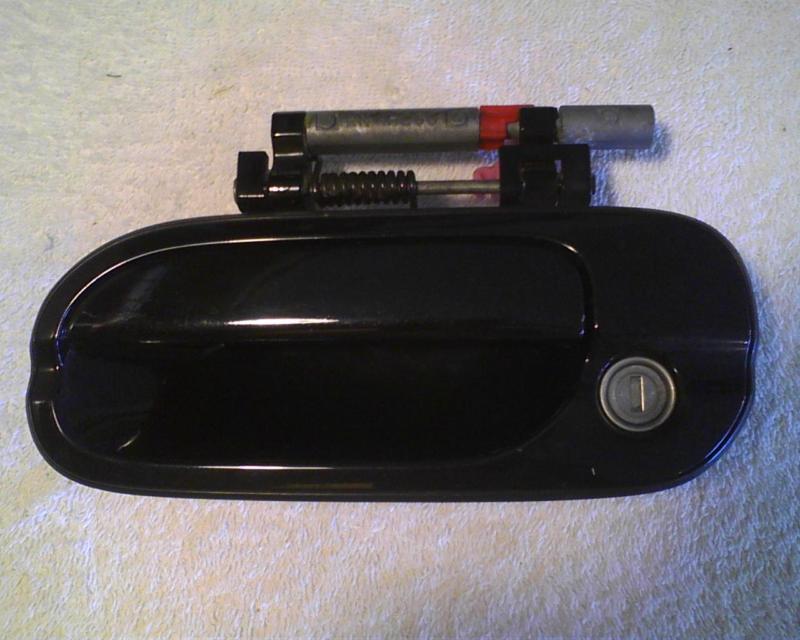 '95-'04 nissan sentra driver's side entry door handle with tumbler