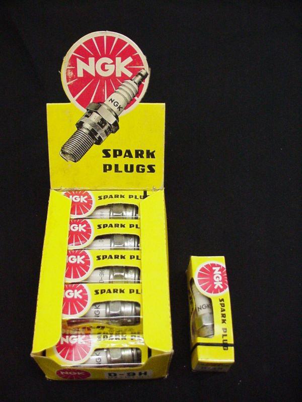 Box of 9 ngk d-9h spark plugs new boat motor nib nos vintage