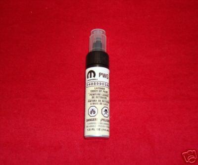 Dodge chrysler jeep cool vanilla   touch-up paint,  oem