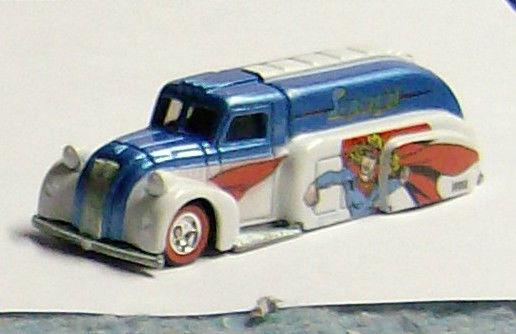 1939 dodge airflow tanker supergirl hot wheels real riders  great condition