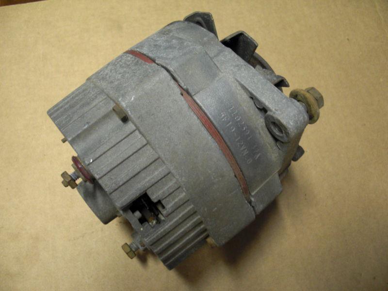 Original gm delco-remy alternator 1002391 date 5 f 19—37 amp
