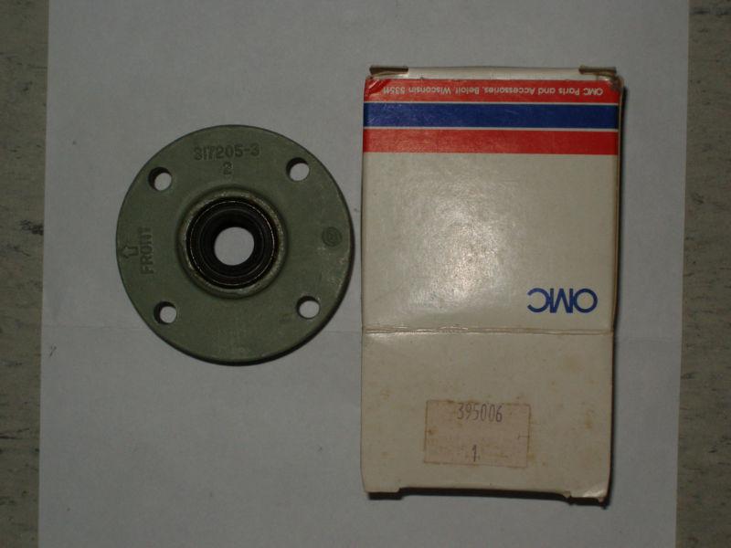 Vintage johnson/evinrude omc part# 395006 driveshaft bearing housing+seal 