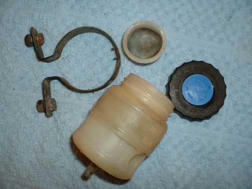 Mercedes-benz  w110, 200d, clutch fluid reservoir, ate, with mount and screen