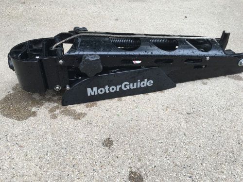Motorguide gator mount